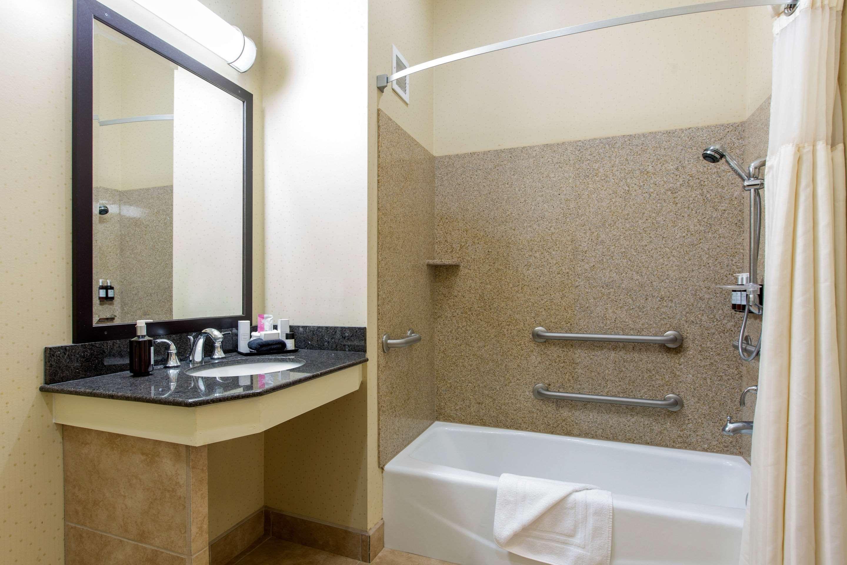 The Oaks Hotel & Suites Paso Robles Ngoại thất bức ảnh