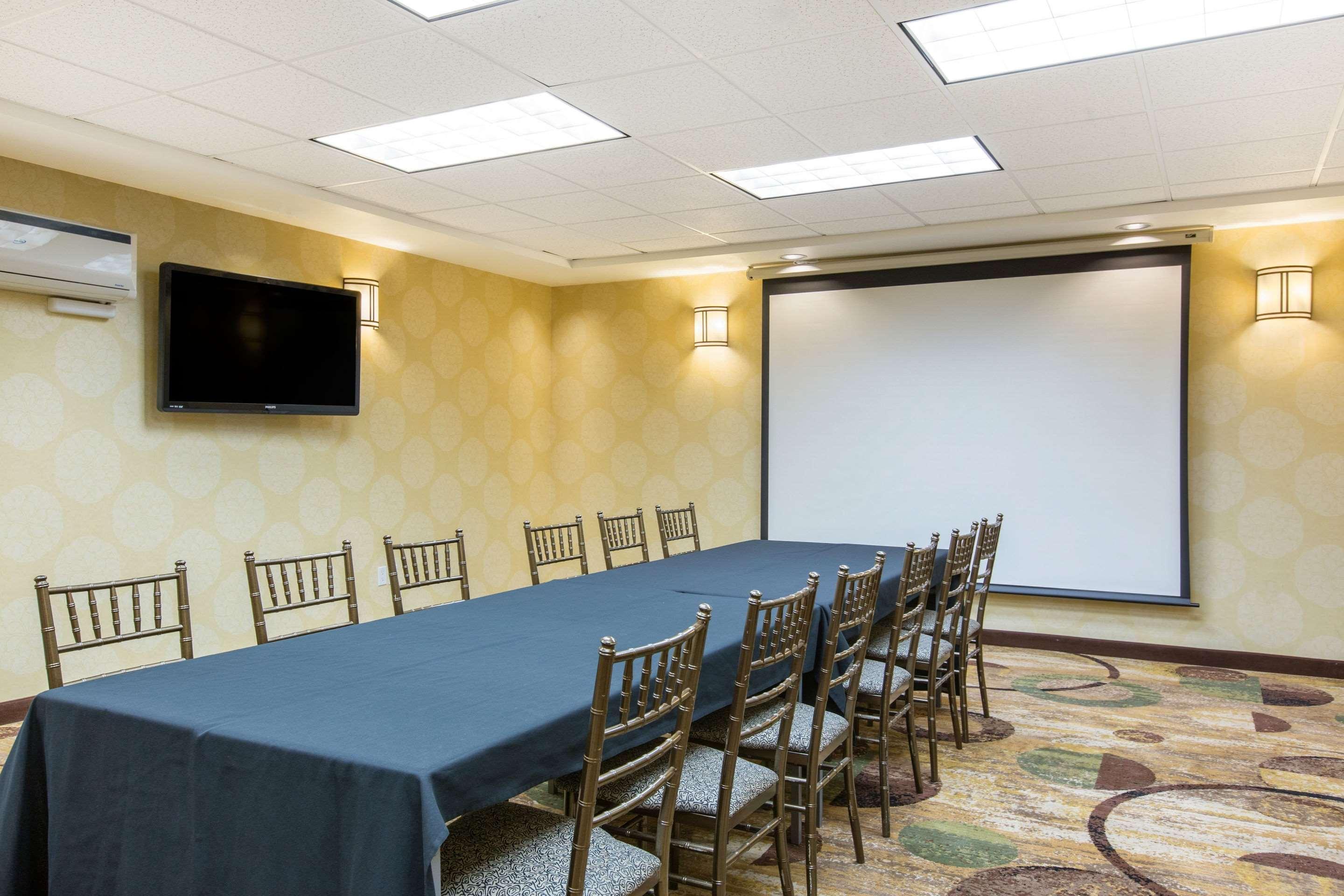 The Oaks Hotel & Suites Paso Robles Ngoại thất bức ảnh