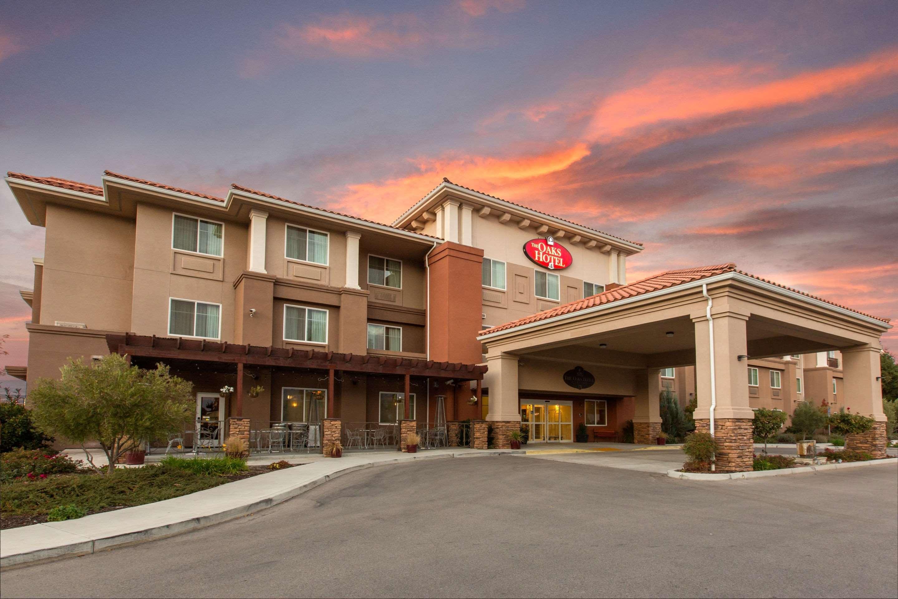The Oaks Hotel & Suites Paso Robles Ngoại thất bức ảnh